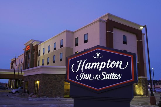 Hampton Inn & Suites Bismarck Northwest