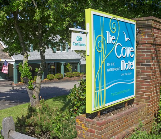 Cove Motel