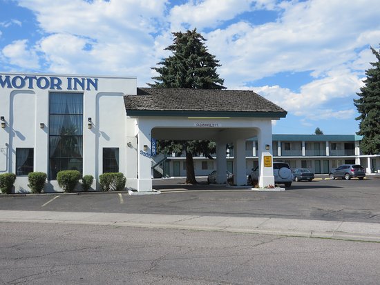 Brooks Street Motor Inn