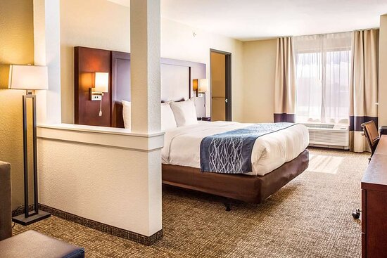 Comfort Inn & Suites