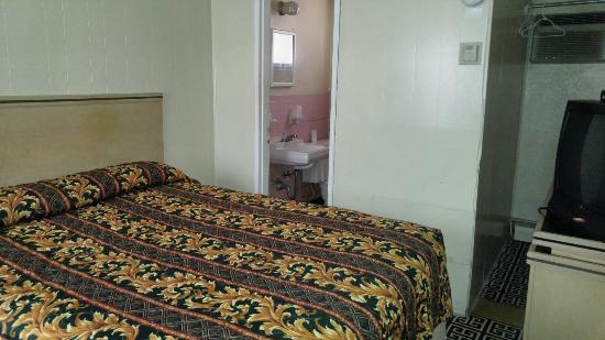 Kingstown Motel