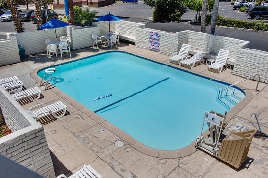 Motel 6 Bakersfield South