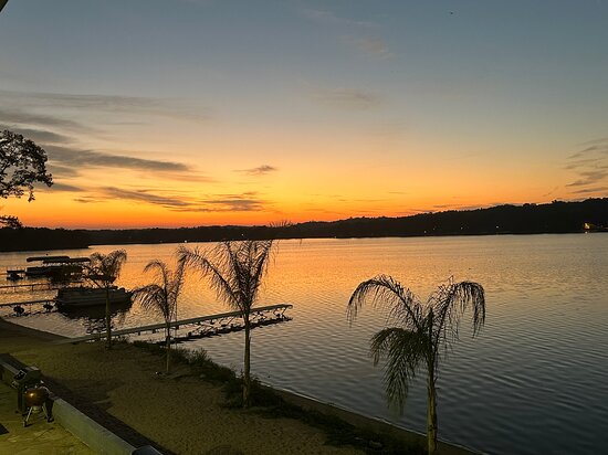 Delton Oaks Resort