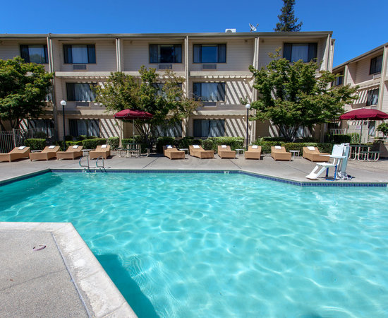Hawthorn Suites by Wyndham Sacramento