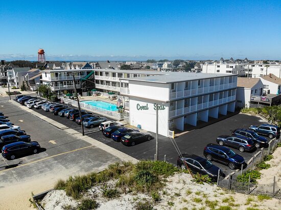 Coral Seas Oceanfront Motel