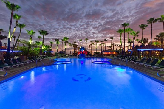 Isla Grand Beach Resort