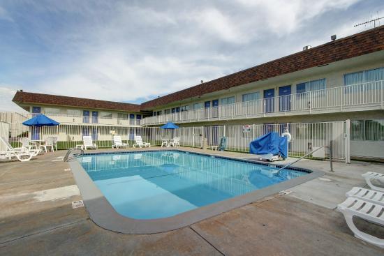 Motel 6
