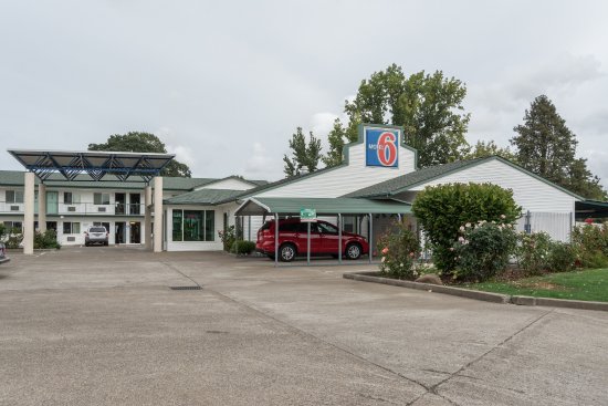 Motel 6 Albany, OR