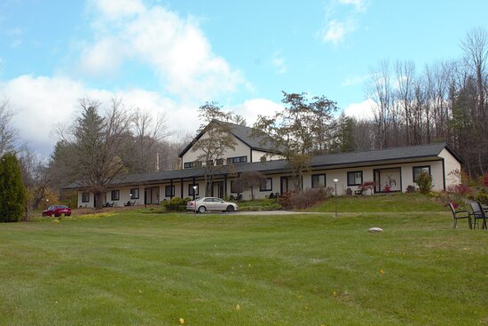 ​​​​Stanford House & Restaurant