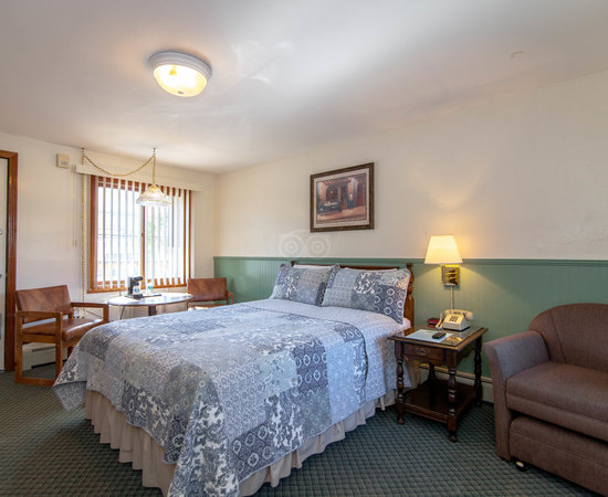 The Kancamagus Lodge