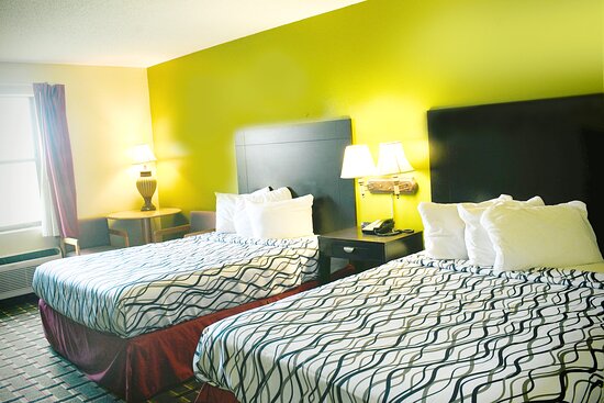 Days Inn by Wyndham Park City Kansas
