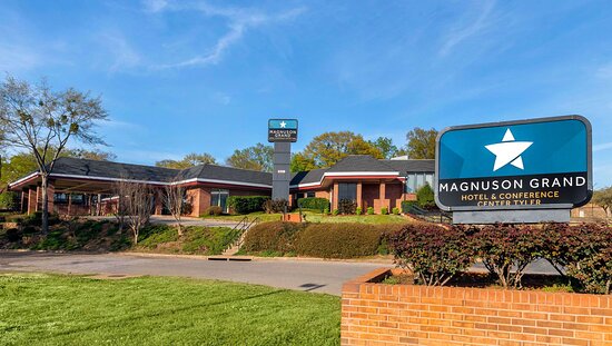 Magnuson Grand Hotel and Conference Center - Tyler