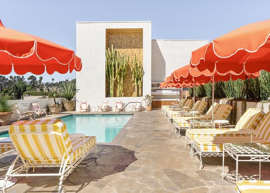Silver Lake Pool and Inn