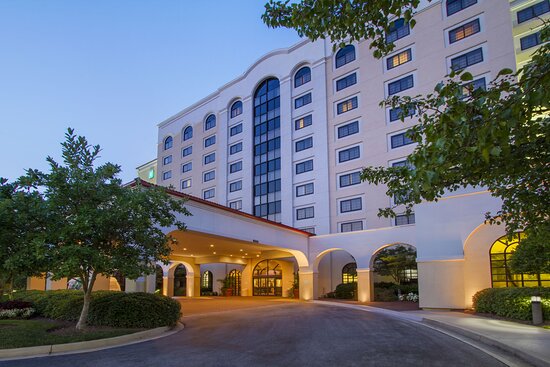 Embassy Suites by Hilton Greenville Golf Resort & Conference Center
