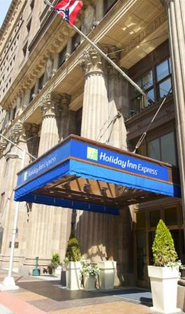 Holiday Inn Express Cleveland Downtown By IHG