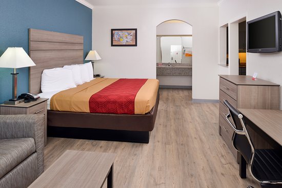 Econo Lodge Inn & Suites Port Arthur Near Sabine Pass
