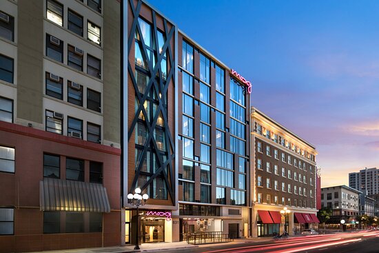 Moxy San Diego Downtown/gaslamp Quarter