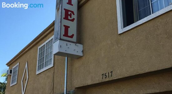 Top Hat Motel