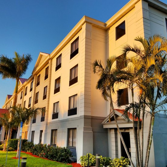 La Quinta By Wyndham Bonita Springs Naples North