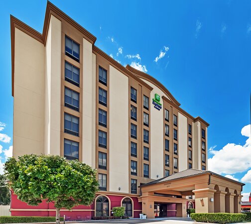 Holiday Inn Express & Suites Houston - Memorial Park Area By IHG