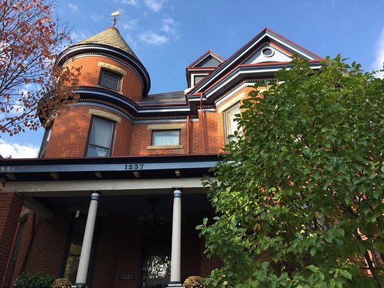 Neil Avenue Bed and Breakfast