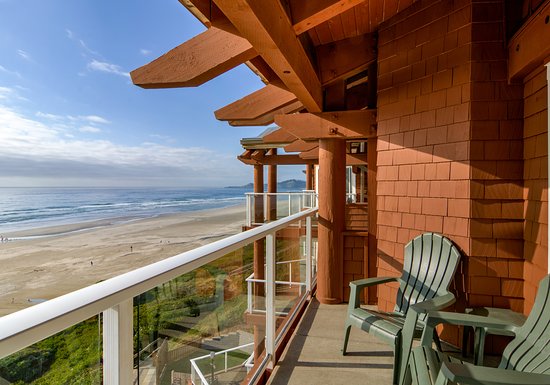 Hallmark Resort Newport