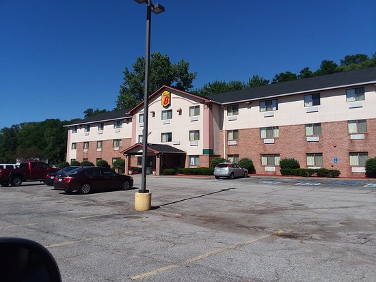 Super 8 by Wyndham Portage