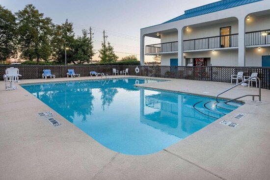 Studio 6 Suites Jacksonville, NC
