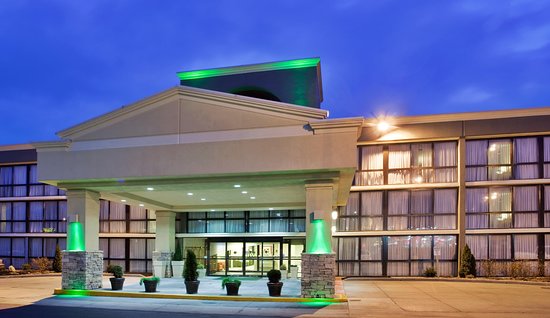 Wingate by Wyndham Kansas City Northeast