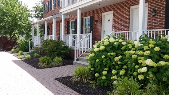 Inn At Cemetery Hill