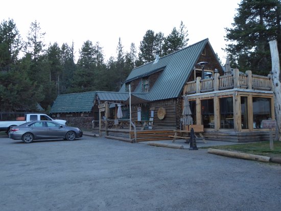 Paulina Lake Lodge