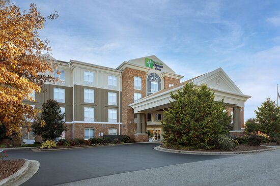 Holiday Inn Express & Suites Greensboro - Airport Area By IHG