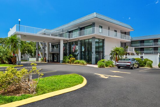 Quality Inn & Suites at Tropicana Field