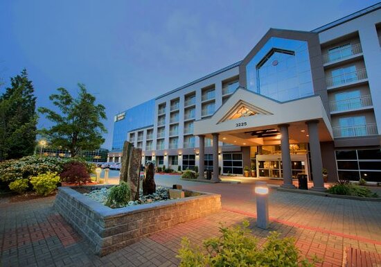 Embassy Suites by Hilton Seattle Bellevue