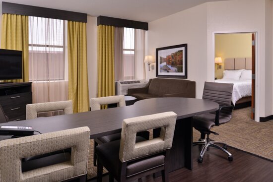 Candlewood Suites Terre Haute by IHG