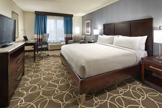 Hilton Garden Inn Visalia