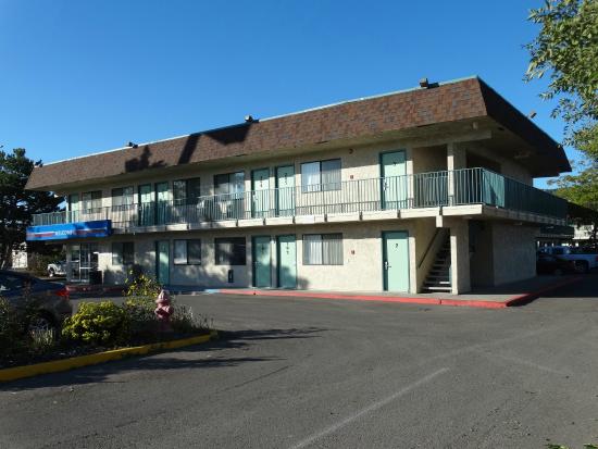 Motel 6 Kalispell