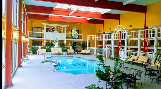 Ramada by Wyndham Bel Aire Erie