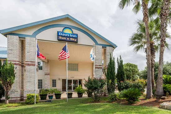 Days Inn by Wyndham San Antonio Southeast by at&T Center