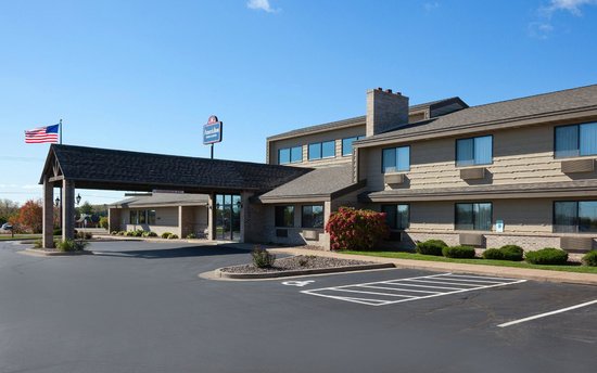 AmericInn by Wyndham Eau Claire