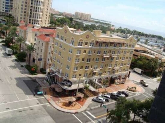 Ponce De Leon Hotel