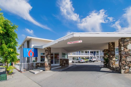Motel 6 San Bernardino, CA - Downtown