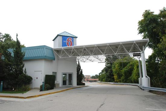 Motel 6 Warwick, RI - Providence Airport - I-95