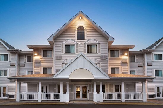 Travelodge Suites Moncton