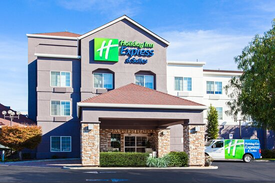 Holiday Inn Express & Suites Oakland-Airport by IHG