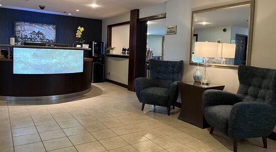 Ivy Court Inn & Suites
