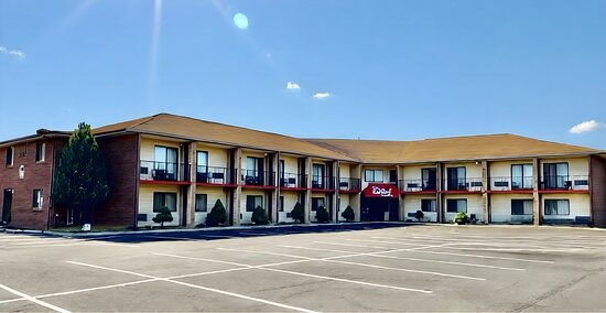Red Roof Inn & Suites Newport - Middletown, Ri