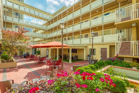 Inn At The Peachtrees, an Ascend Collection Hotel