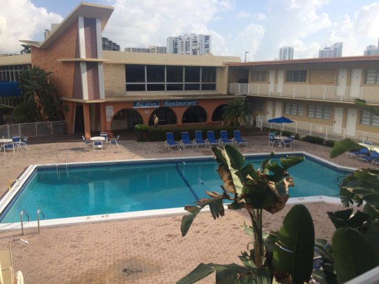 Knights Inn Hallandale