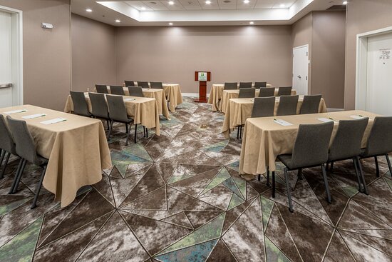 Holiday Inn & Suites Memphis - Wolfchase Galleria by IHG